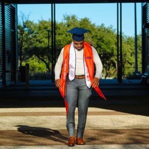 Meet your Posher, Ramone